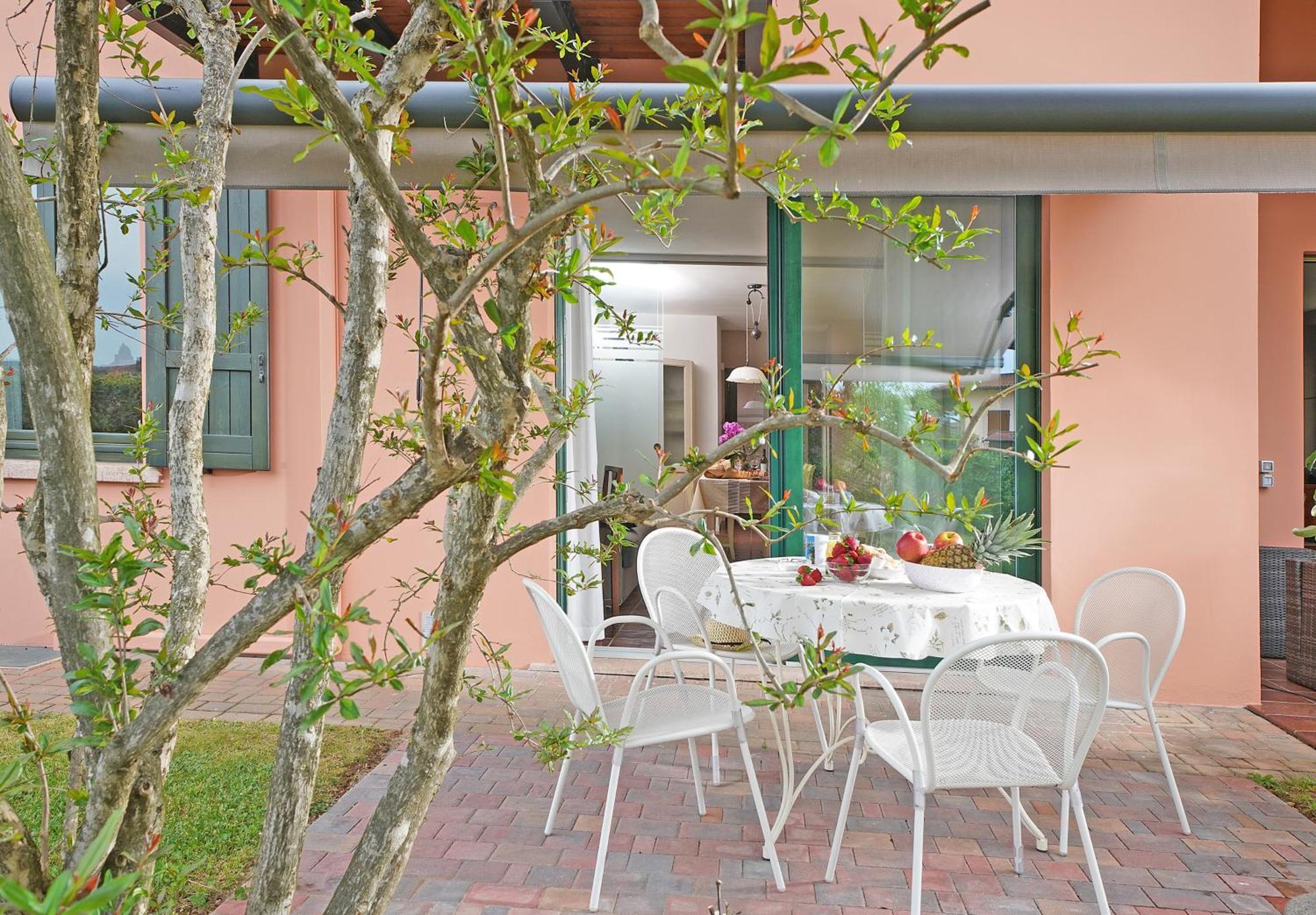 Residence Il Melograno Manerba del Garda Szoba fotó